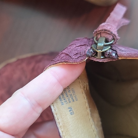 Sofft Slayton Wedge Booties Wine Color Size 8 - Picture 6 of 6